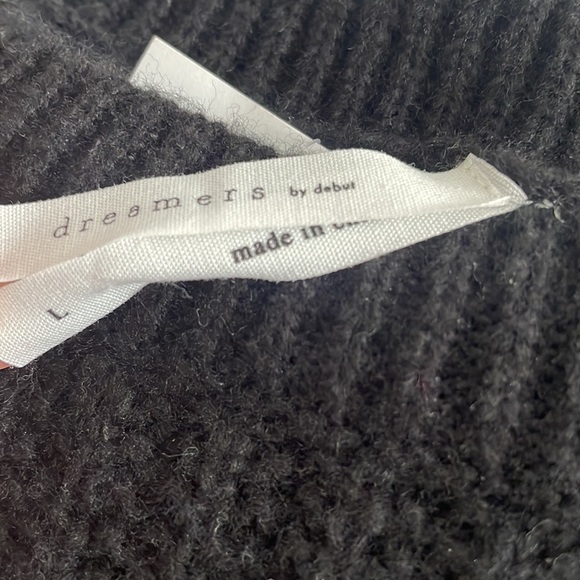 Crop Knit Sweater with Sleeve Tassles - Picture 2 of 4